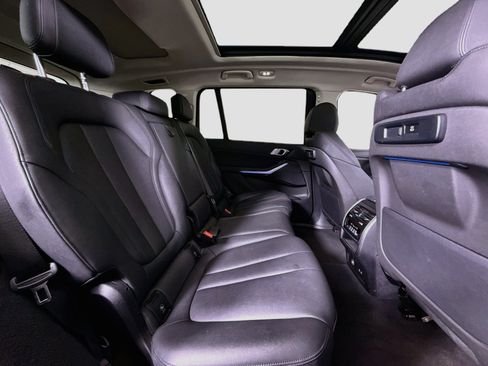 Used 2022 BMW X7 xDrive40i w/ Executive Package AWD/4WD image 27