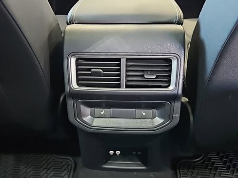 New 2026 Volkswagen Atlas Cross Sport SEL image 18