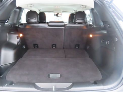 Used 2018 Jeep Cherokee Limited w/ Technology Group image 32