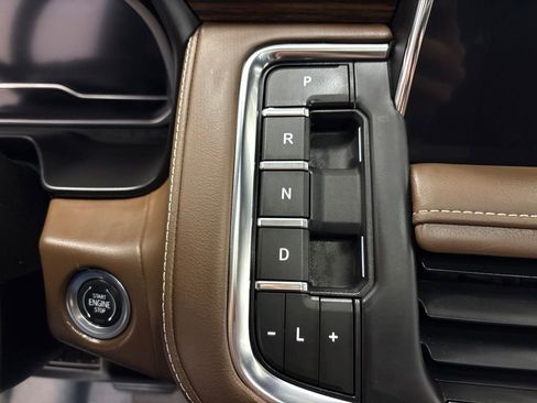 Used 2023 Chevrolet Tahoe High Country AWD/4WD image 20