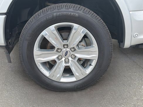 Used 2018 Ford F150 Platinum w/ Equipment Group 701A Luxury image 41