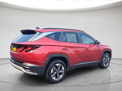 Used 2025 Hyundai Tucson SEL AWD/4WD image 3