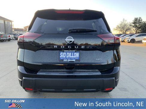 New 2026 Nissan Rogue SV w/ Cold Weather Package image 4