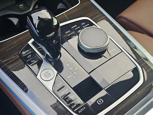 Used 2023 BMW X5 sDrive40i w/ M Sport Package image 12