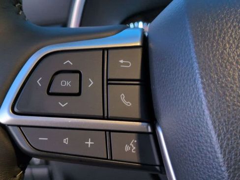 Certified 2026 Toyota Highlander XLE image 18