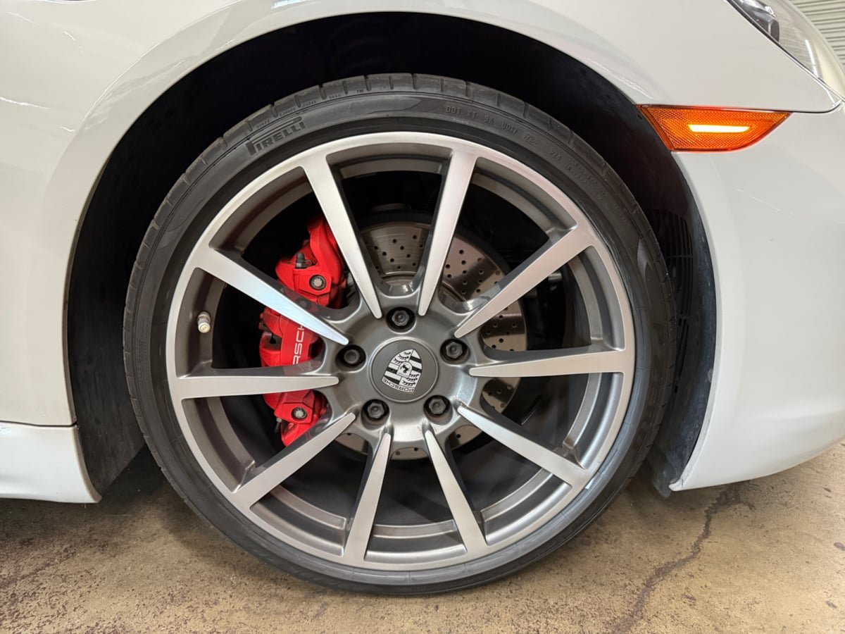 Used 2021 Porsche 718 Boxster S RWD image 22