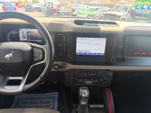 Used 2022 Ford Bronco Wildtrak AWD/4WD image 22