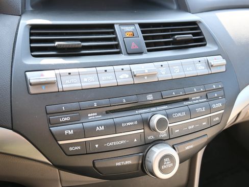 Used 2010 Honda Accord EX-L image 23