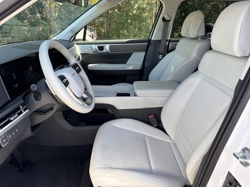 Used 2026 Hyundai Santa Fe SE image 11