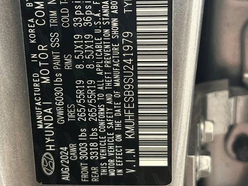 Used 2025 Genesis GV80 2.5T Standard AWD/4WD image 42