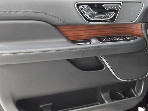Certified 2024 Lincoln Navigator Reserve image 21