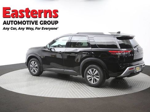 Used 2022 Nissan Pathfinder SL AWD/4WD image 62