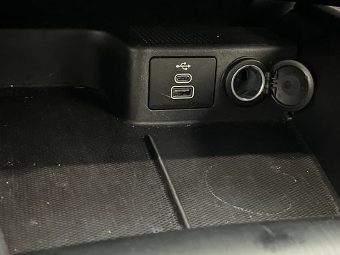 Used 2025 Ford Escape ST-Line AWD/4WD image 52