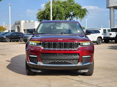 Certified 2023 Jeep Grand Cherokee L Limited AWD/4WD image 2