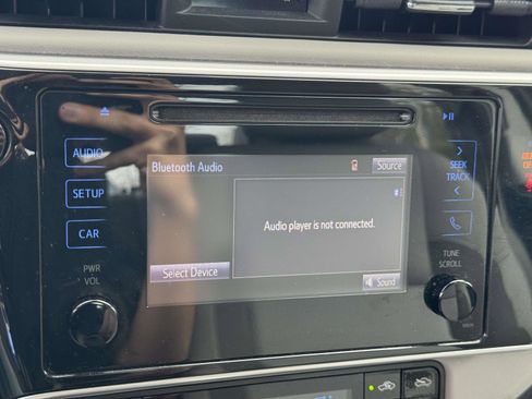 Used 2018 Toyota Corolla LE w/ Body Protection Package FWD image 24