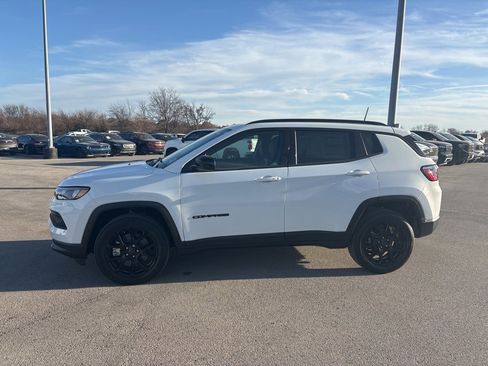 New 2026 Jeep Compass Latitude image 6