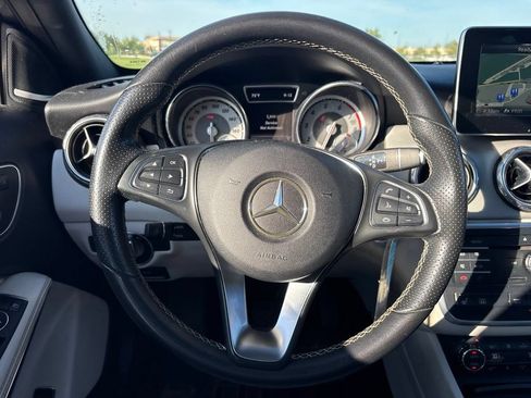 Used 2017 Mercedes-Benz GLA 250 4MATIC image 20