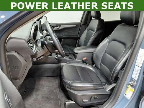 Used 2025 Ford Escape Platinum AWD/4WD image 3