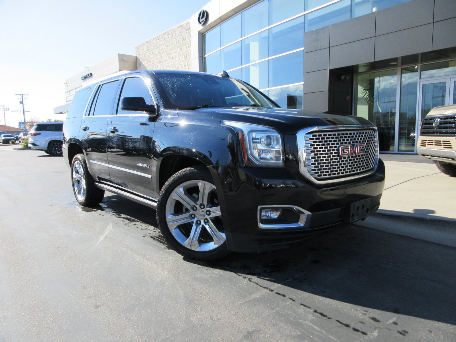 Used 2016 GMC Yukon Denali w/ Open Road Package AWD/4WD image 14