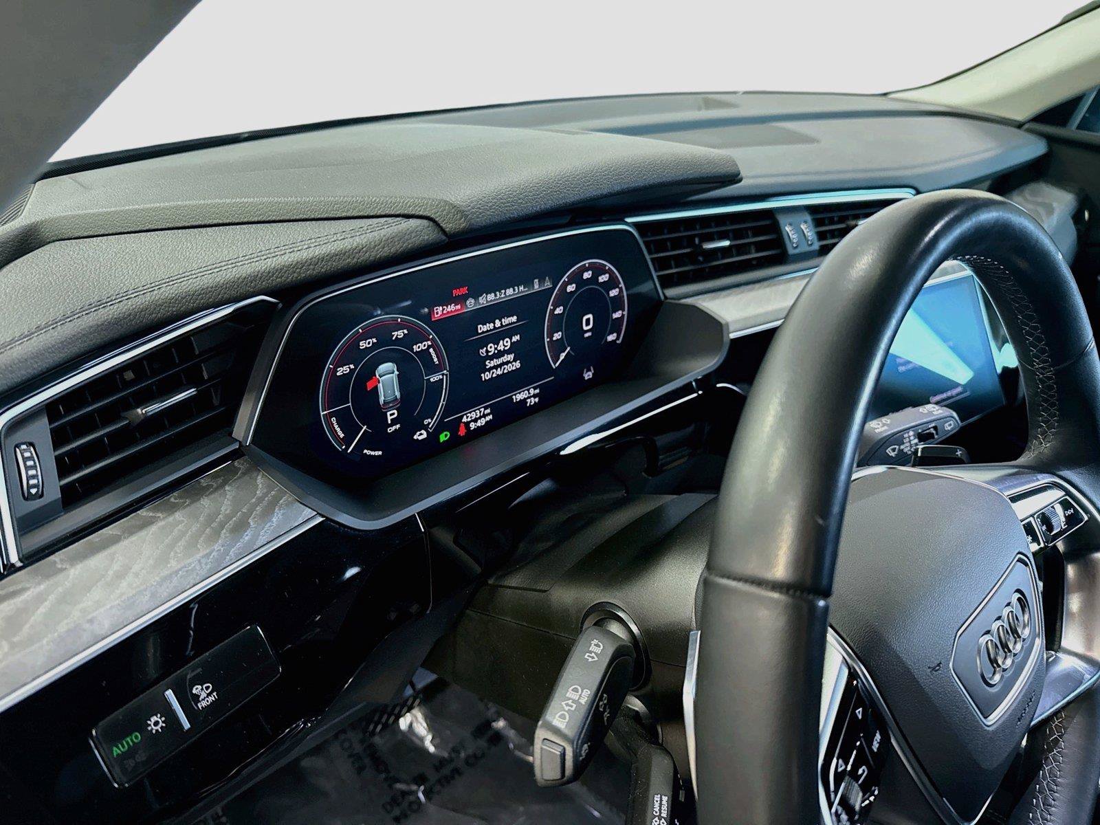 Used 2024 Audi Q8 e-tron Premium Plus AWD/4WD image 9