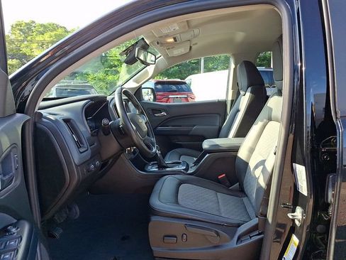Used 2022 Chevrolet Colorado Z71 AWD/4WD image 24