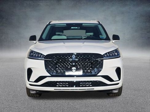 New 2026 Lincoln Aviator AWD w/ Jet Appearance Package image 2