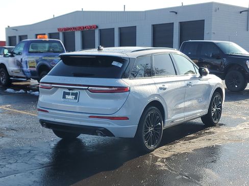 New 2026 Lincoln Corsair Premiere image 4