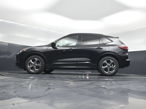 Used 2023 Ford Escape ST-Line w/ Equipment Group 301A FWD image 7