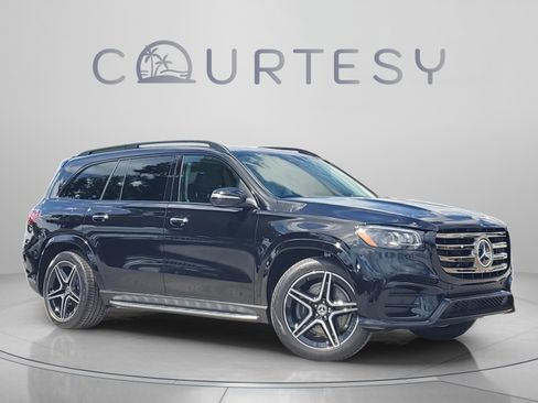 Certified 2026 Mercedes-Benz GLS 450 4MATIC image 5