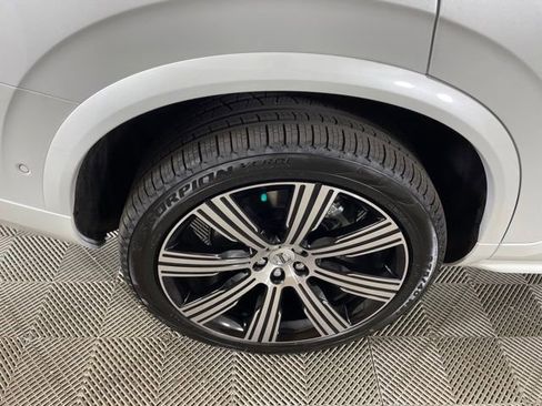 Used 2025 Volvo XC90 T8 Plus w/ Protection Package Premier AWD/4WD image 14
