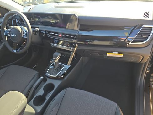 New 2026 Kia Seltos S FWD image 11