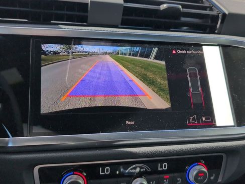 New 2025 Audi Q3 2.0T Premium image 5