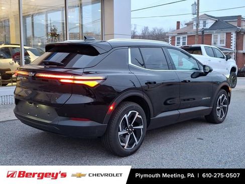 New 2026 Chevrolet Equinox EV LT AWD/4WD image 4