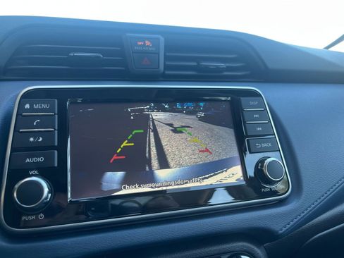 Used 2025 Nissan Versa SV image 24