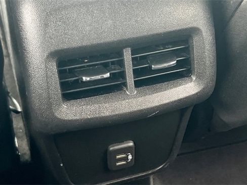 Used 2022 Chevrolet Equinox LT image 15