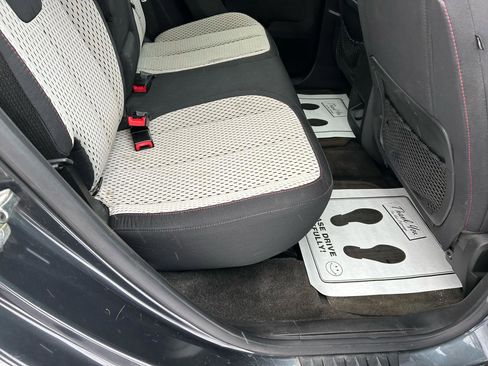 Used 2011 Chevrolet Equinox LS w/ Bluetooth Package image 11