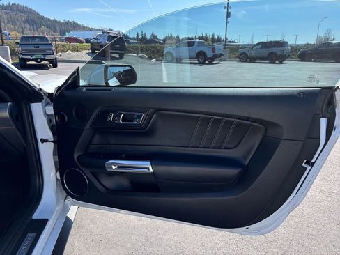Used 2015 Ford Mustang GT Premium w/ Equipment Group 401A RWD image 26