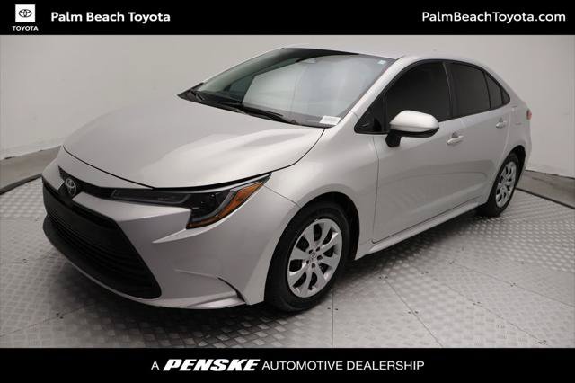 Certified 2023 Toyota Corolla LE FWD image 1