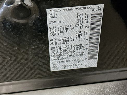 Used 2019 Nissan Rogue SV AWD/4WD image 12