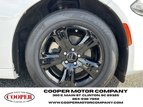 Used 2023 Dodge Charger SXT image 12