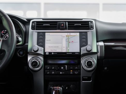 Used 2022 Toyota 4Runner Limited image 18