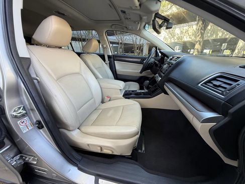 Used 2017 Subaru Outback 2.5i Limited image 50