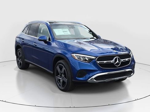 New 2026 Mercedes-Benz GLC 300 image 3