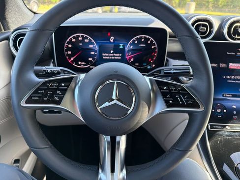 Used 2026 Mercedes-Benz GLC 300 4MATIC image 19