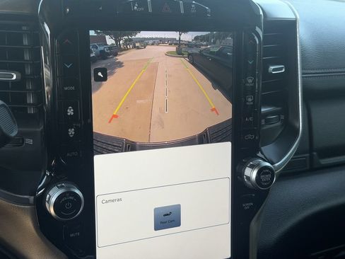 Used 2024 RAM 2500 Laramie w/ Safety Group AWD/4WD image 19