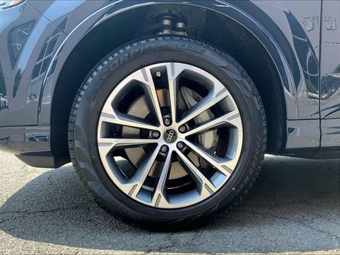 New 2026 Audi Q7 2.0T Premium AWD/4WD image 13