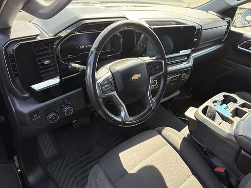 Used 2022 Chevrolet Silverado 1500 LT RWD image 6