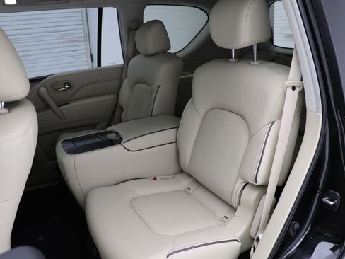 Used 2024 INFINITI QX80 Luxe w/ Cargo Package image 12