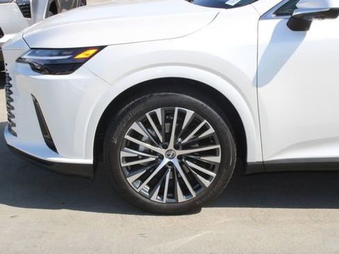 Certified 2024 Lexus RX 350 Premium w/ Cold Area Package FWD image 4