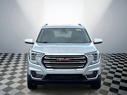 Used 2022 GMC Terrain SLT AWD/4WD image 2